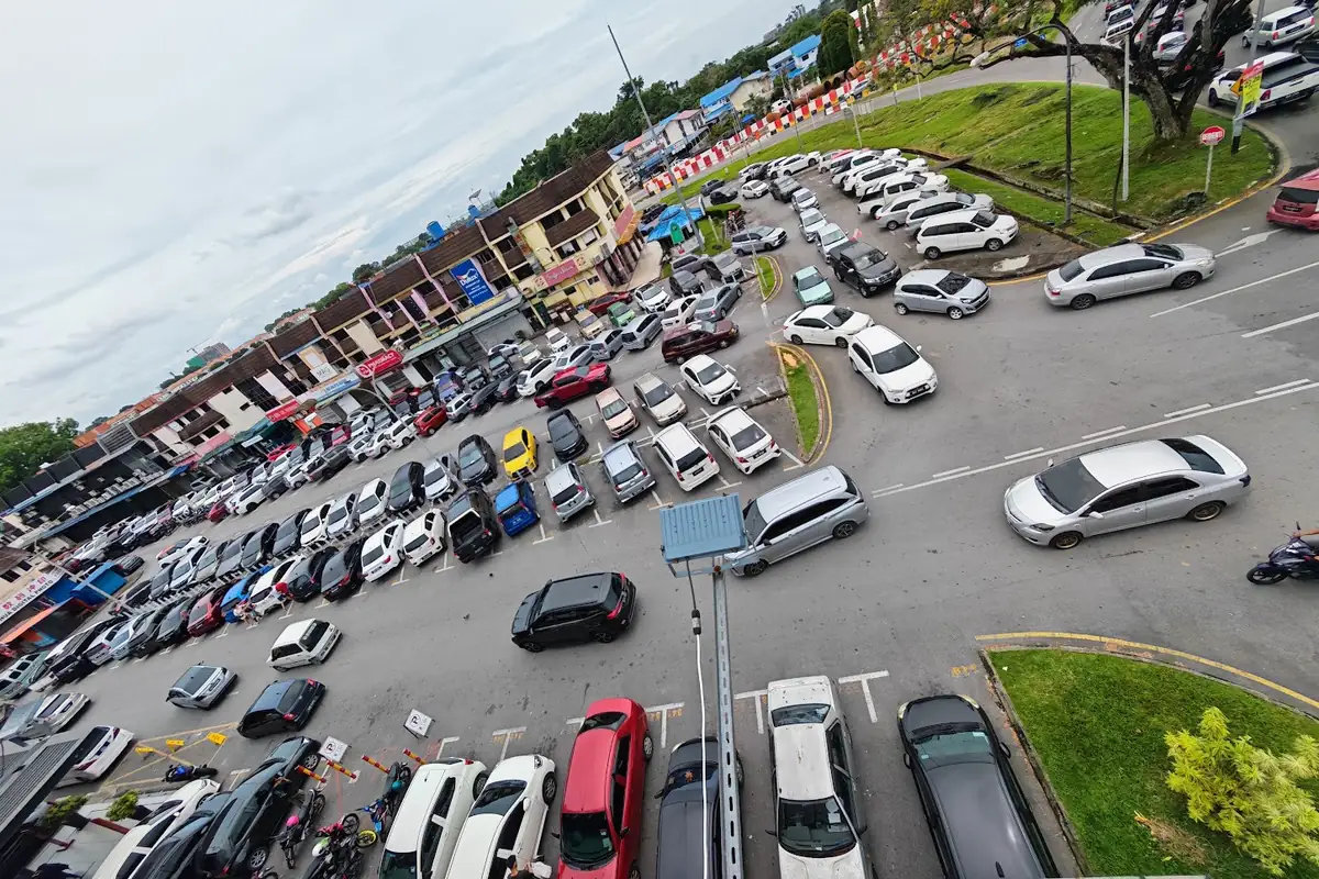 On-street parking bays right outside Wisma Wan